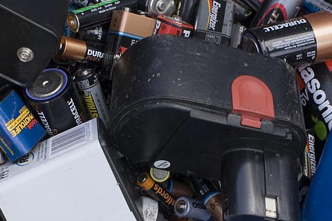 大量锂电池回收_电池极片回收价格_32安电池回收价格